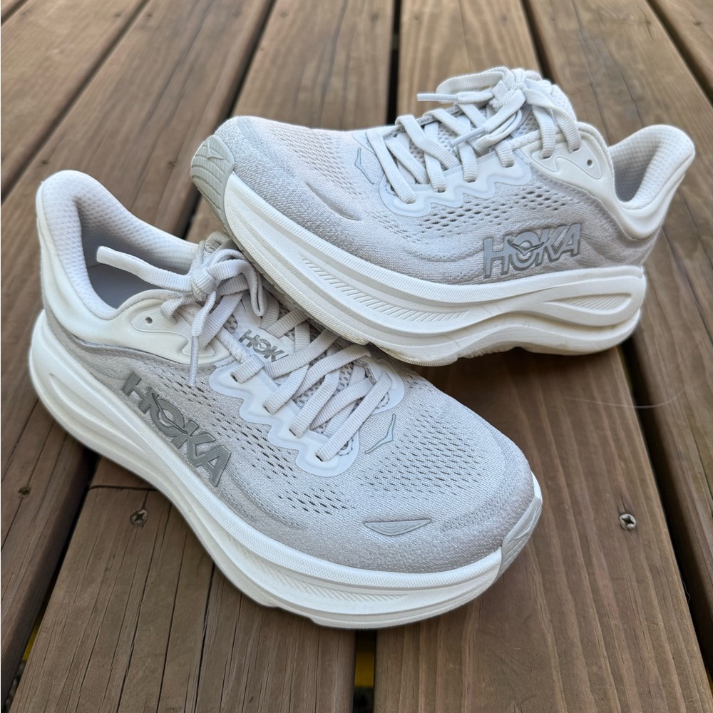Hoka Bondi 9 Women's Gray Athletic Shoes